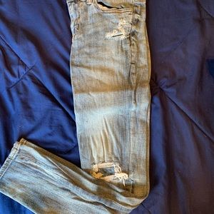 American Eagle jeans: 15
